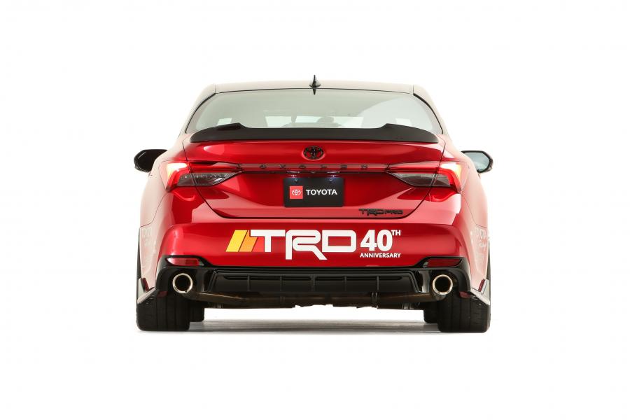  Toyota Avalon TRD Pro Concept 2019 года  (фото 18 из 21)